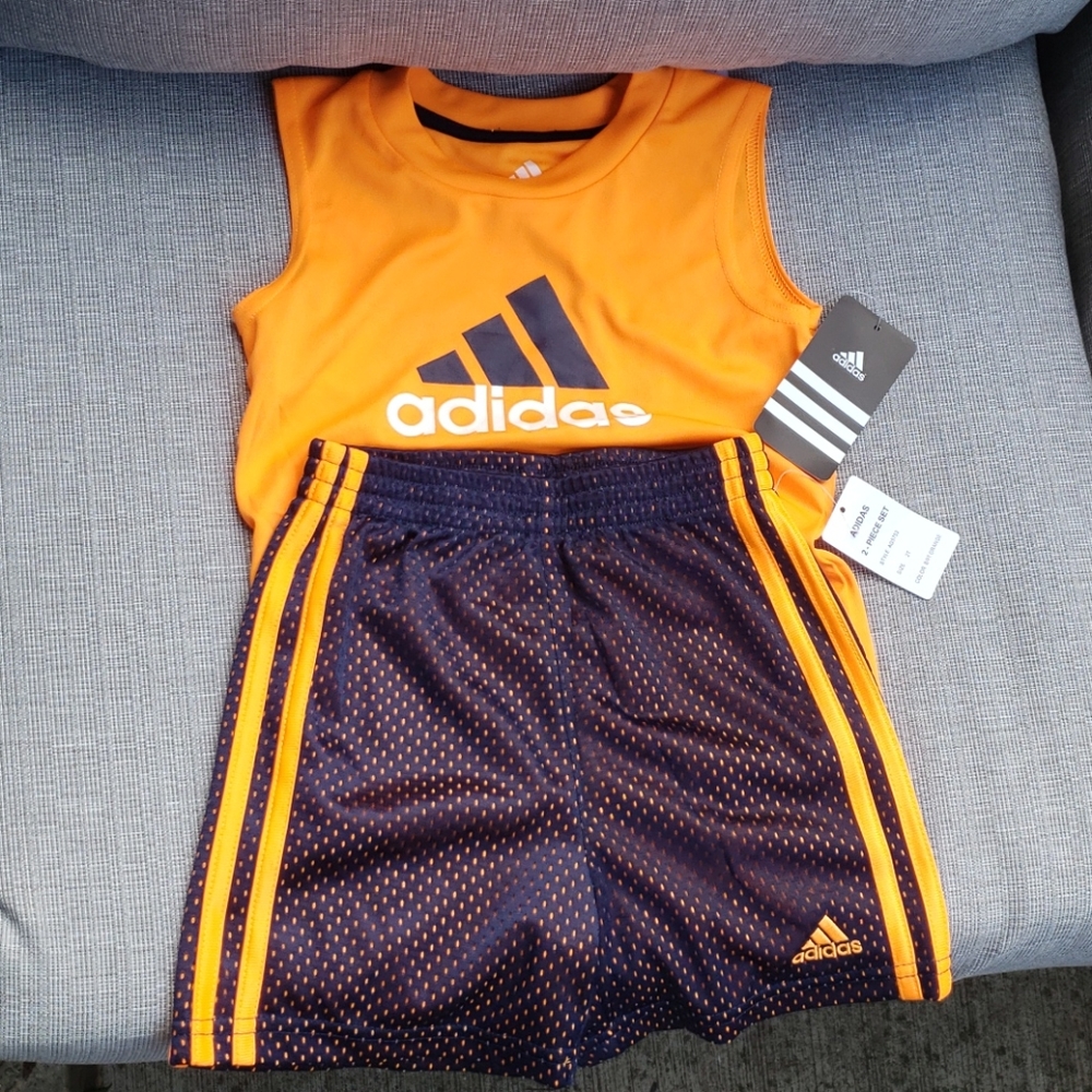 Adidas boy 2 piece set